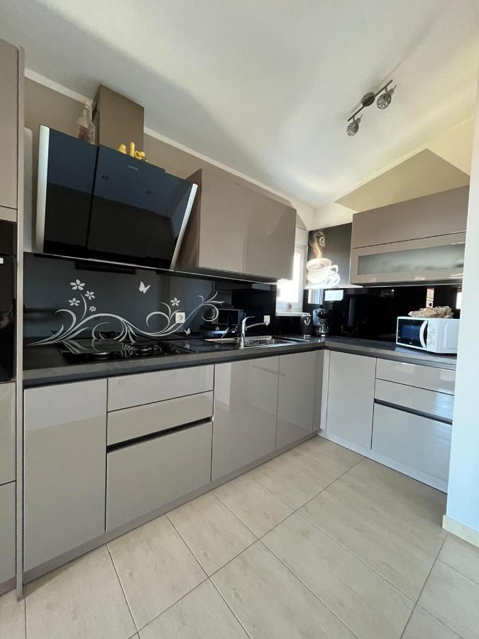 Apartments Four You-With Sea View Zadar Eksteriør bilde